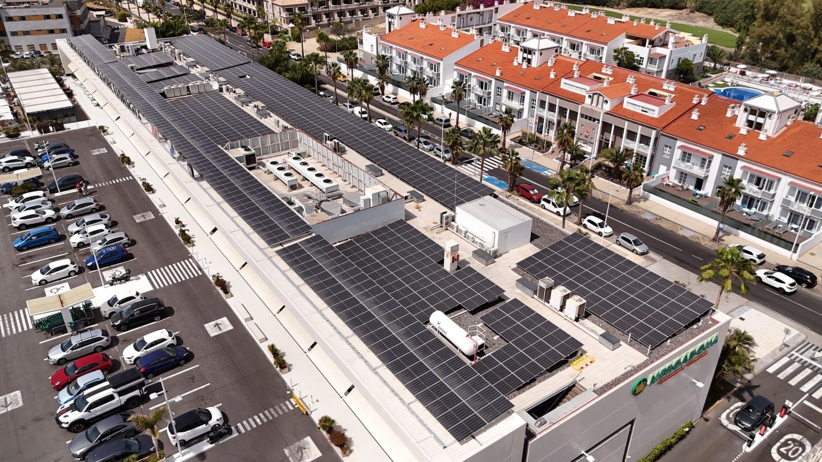 Instalación fotovoltaica finalizada