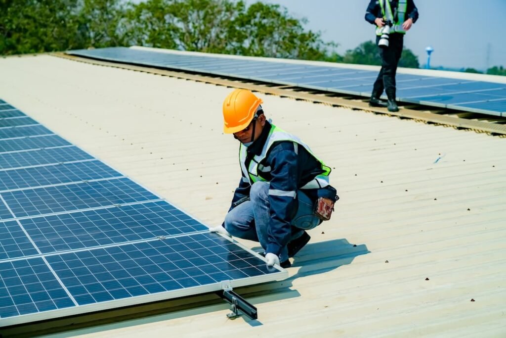 Instalación de paneles solares en Canarias